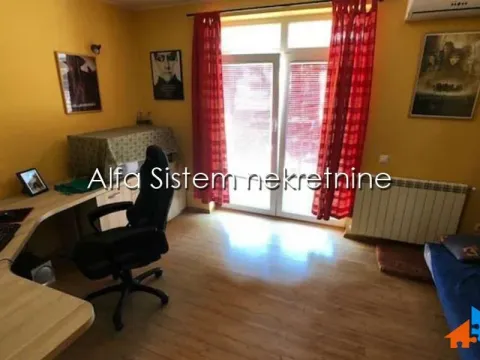 Izdavanje, kuća, 250m², Voždovac Sve Podlokacije, Beograd - image 13