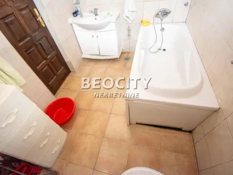 Sale, house, 186m², Novi Grad, Subotica - image 17