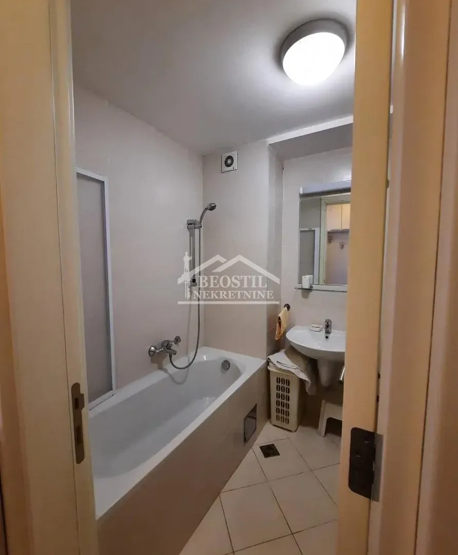 Rent, one bedroom apartment, 45m², Belvil, Beograd
