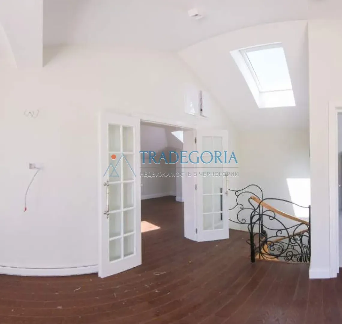 Prodaja, trosoban stan, 225m², Đenovići, Herceg Novi
