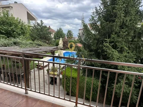 Prodaja, kuća, 340m², Gorica C, Podgorica - image 6