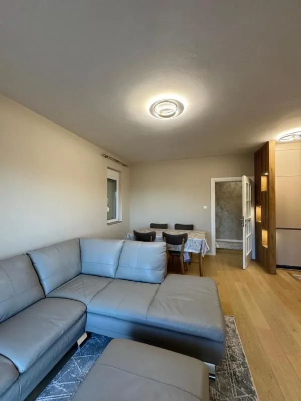 Prodaja, trosoban stan, 84m², Igalo, Herceg Novi