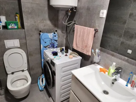 Izdavanje, dvosoban stan, 75m², Master Kvart, Podgorica - image 5