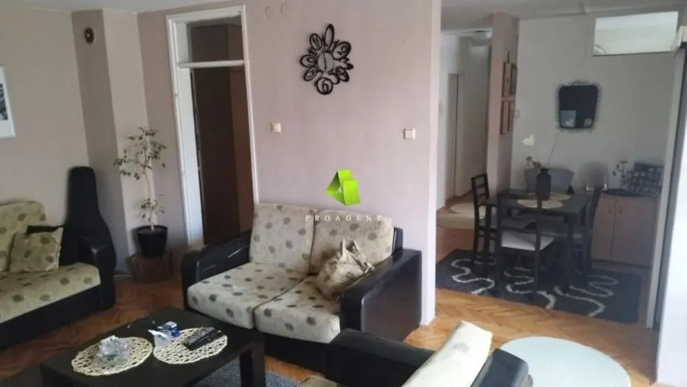 Prodaja, trosoban stan, 85m², Medijana, Niš