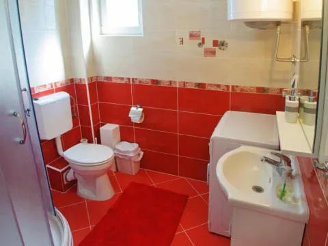 Izdavanje, jednosoban stan, 40m², Marići, Tivat - image 7