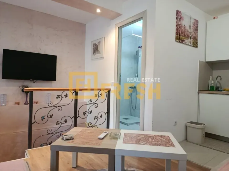 Prodaja, jednosoban stan, 45m², Malo Brdo, Podgorica