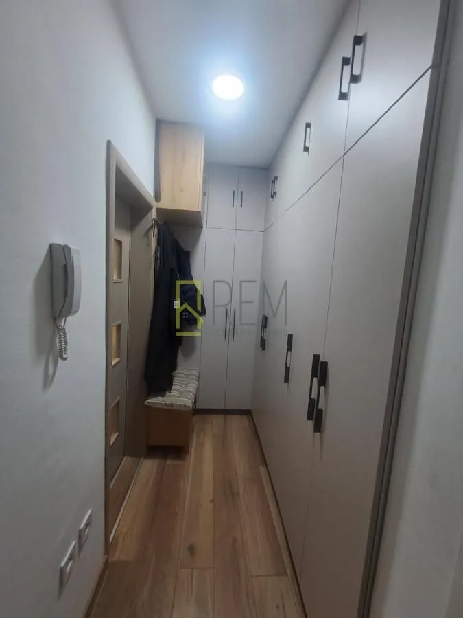 Prodaja, jednosoban stan, 45m², Stari Aerodrom, Podgorica