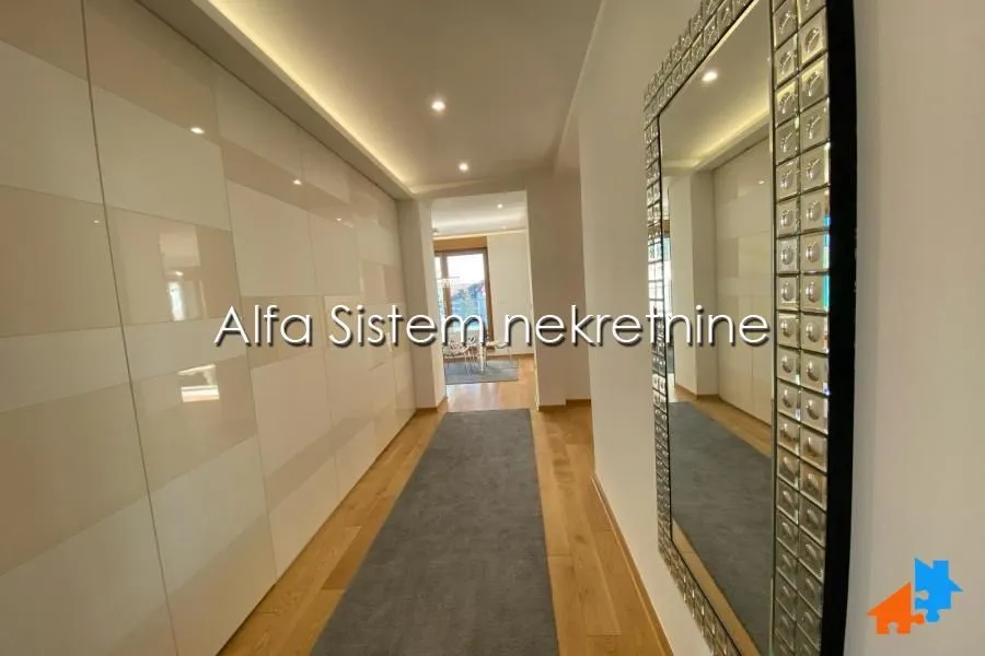 Rent, four bedroom apartment, 194m², Tašmajdan, Palilula Sve Podlokacije