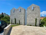 Rent, house, 130m², Donja Lastva, Tivat - image 2