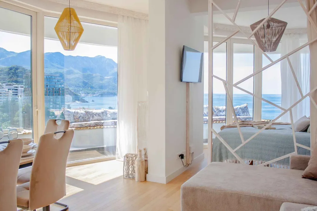 Sale, two bedroom apartment, 73m², Bečići, Budva