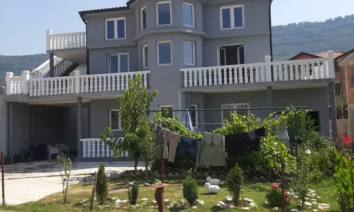 Sale, house, 360m², Tivat, Crna Gora