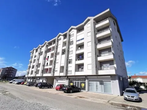 Rent, apartment, 41m², Stari Aerodrom, Podgorica - image 12