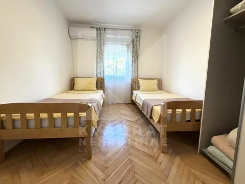 Rent, two bedroom apartment, 120m², Stari Aerodrom, Podgorica - image 16