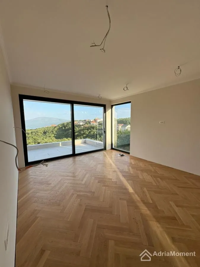 Prodaja, kuća, 180m², Herceg Novi, Crna Gora