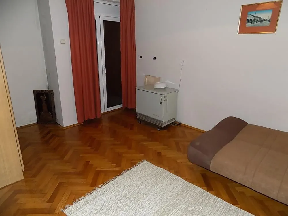 Prodaja, dvosoban stan, 62m², Paraćin, Srbija