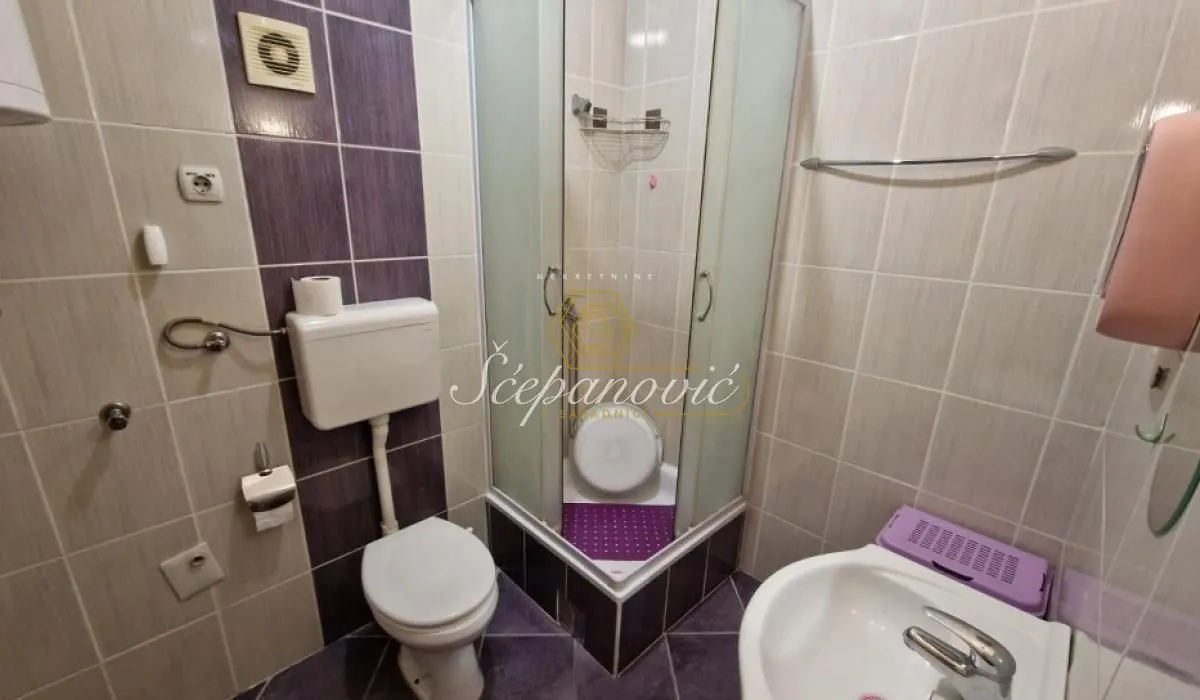 Sale, three bedroom apartment, 63m², Rotkvarija, Novi Sad Sve Podlokacije