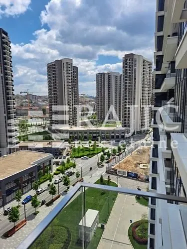 View from the terrace of the surrounding buildings and neighborhood.