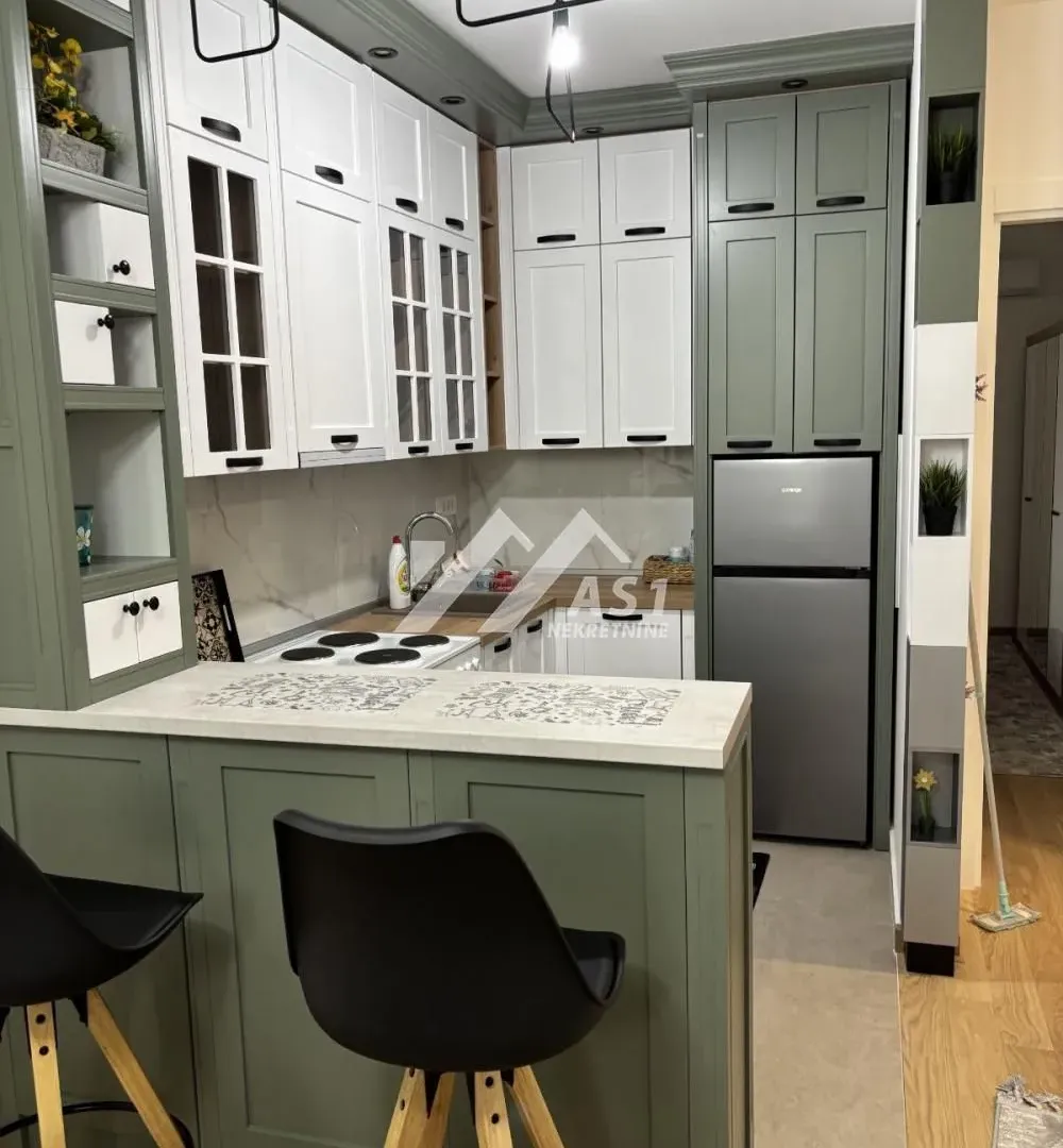 Izdavanje, dvosoban stan, 48m², Podbara, Novi Sad Sve Podlokacije