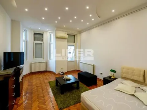Sale, three bedroom apartment, 86m², Cvetni Trg, Vračar Sve Podlokacije - image 4