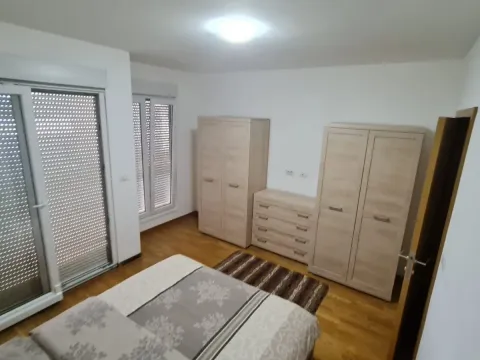 Izdavanje, dvosoban stan, 68m², City Kvart, Podgorica - image 3