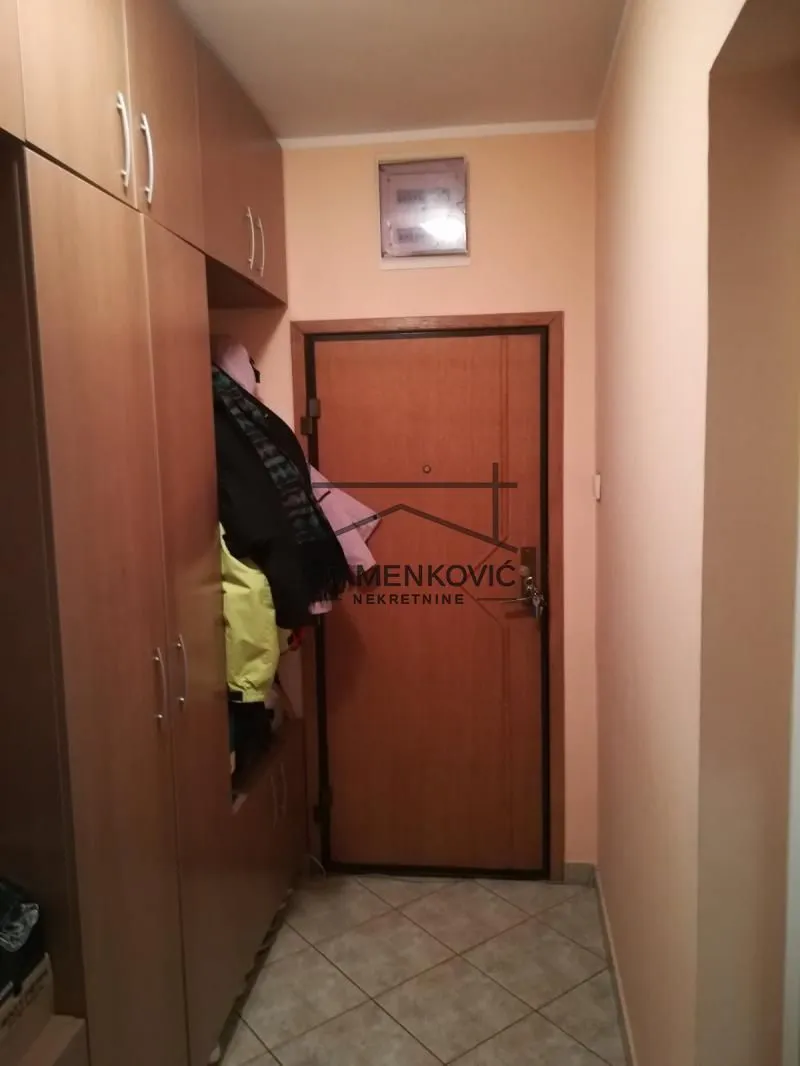 Prodaja, dvosoban stan, 63m², Novo naselje, Novi Sad