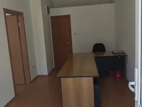 Rent, office space, 28m², Stari Aerodrom, Podgorica - image 4