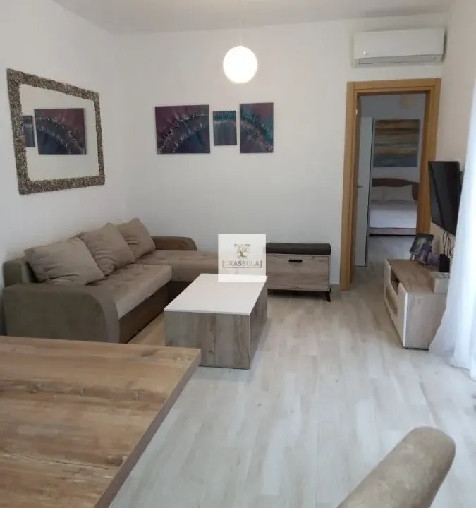 Prodaja, jednosoban stan, 54m², Dobrota, Kotor