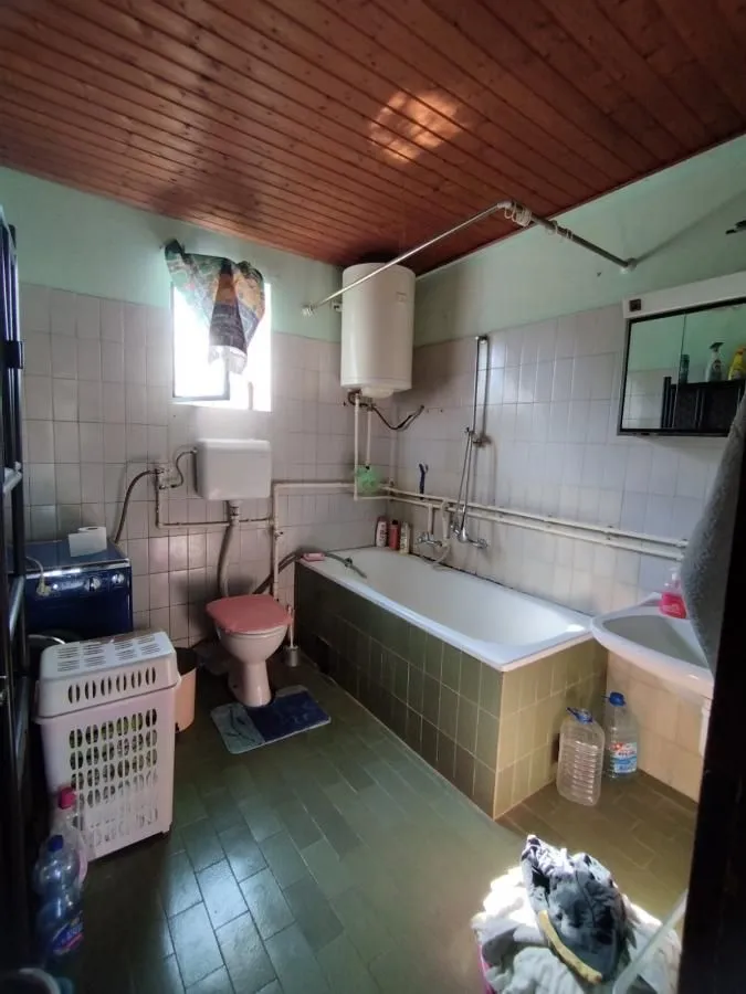 Sale, house, 300m², Batočina, Srbija