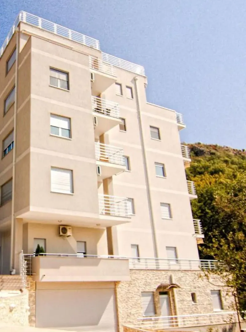 Prodaja, stan, 51m², Bečići, Budva
