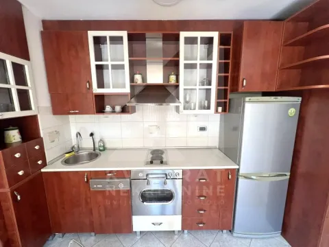 Izdavanje, jednosoban stan, 35m², Vezirov Most, Podgorica - image 4