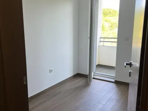 Sale, four bedroom apartment, 73m², Alibegovac, Petrovaradin - image 10