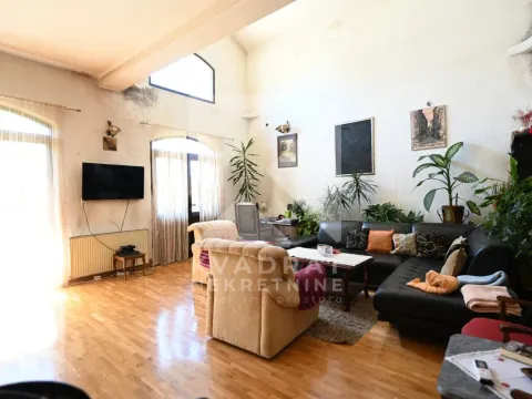 Sale, house, 339m², Zabjelo, Podgorica - image 2