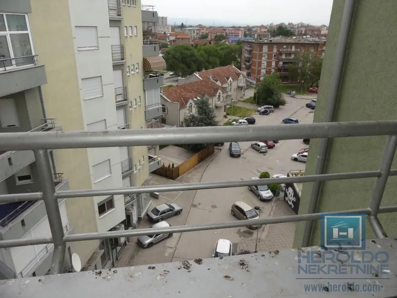 Prodaja, četvorosoban stan, 105m², Vašarište, Jagodina