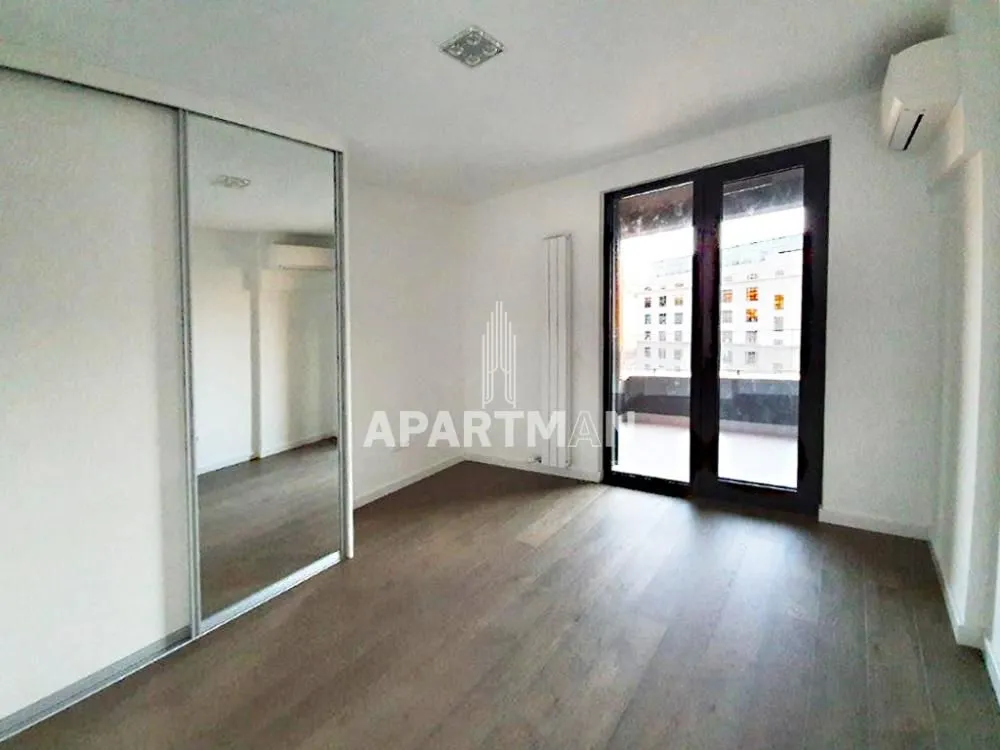 Rent, four bedroom apartment, 125m², Stari Grad, Beograd