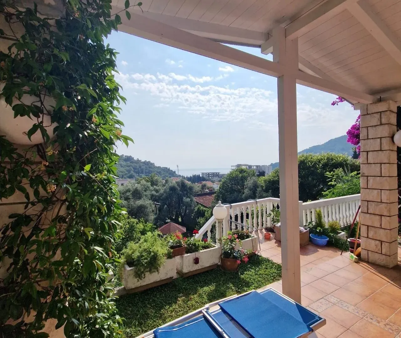 Sale, two bedroom apartment, 56m², Petrovac, Budva