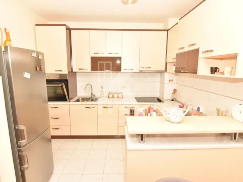 Izdavanje, trosoban stan, 73m², Zabjelo, Podgorica - image 7