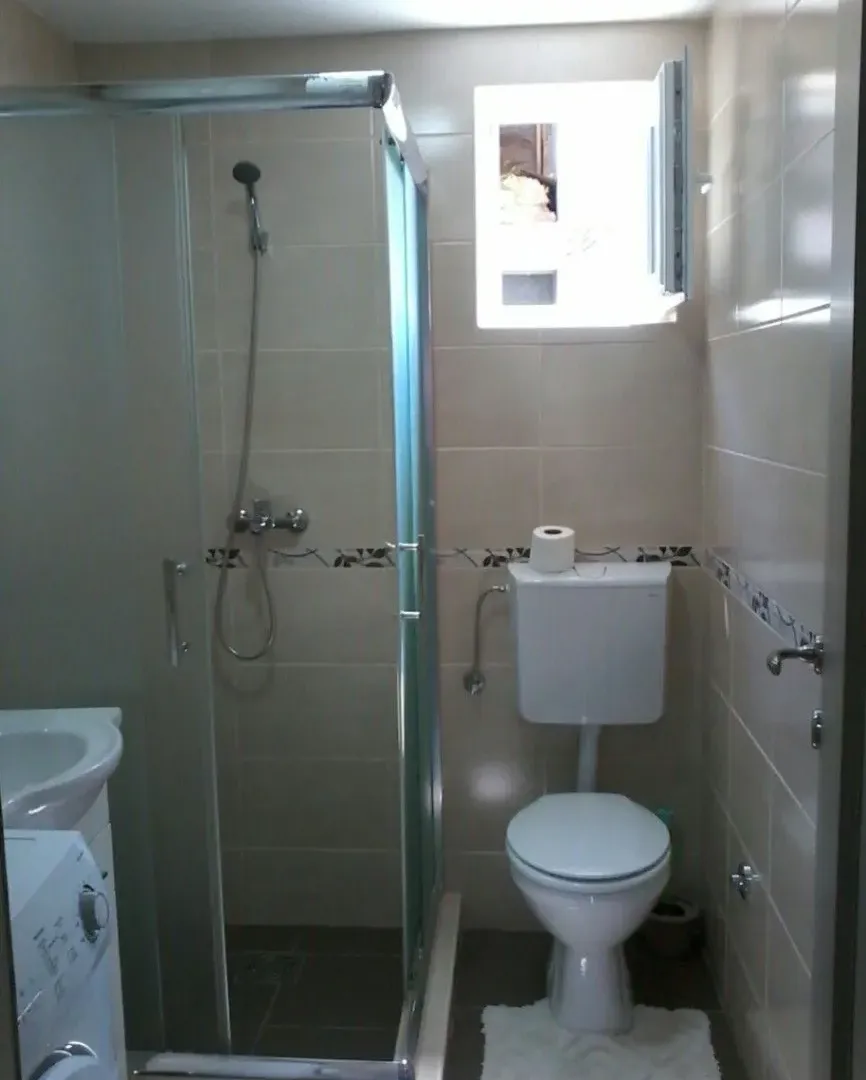 Izdavanje, jednosoban stan, 32m², Gruda, Cetinje
