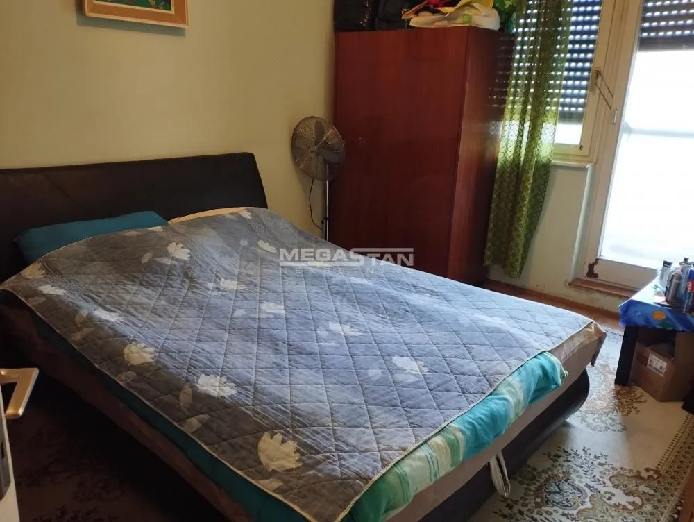 Sale, three bedroom apartment, 70m², Padinska Skela, Palilula Sve Podlokacije