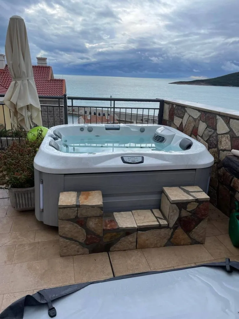 Prodaja, kuća, 136m², Luštica, Tivat