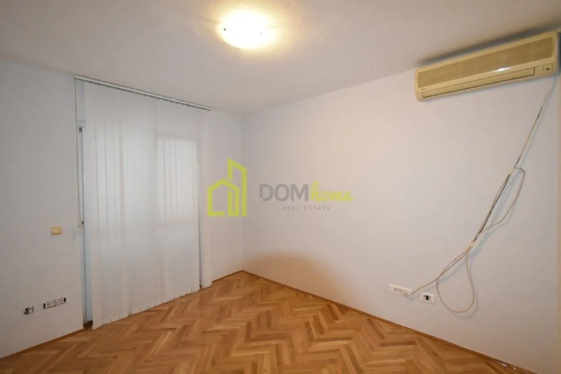Rent, office space, 200m², Tološi, Podgorica
