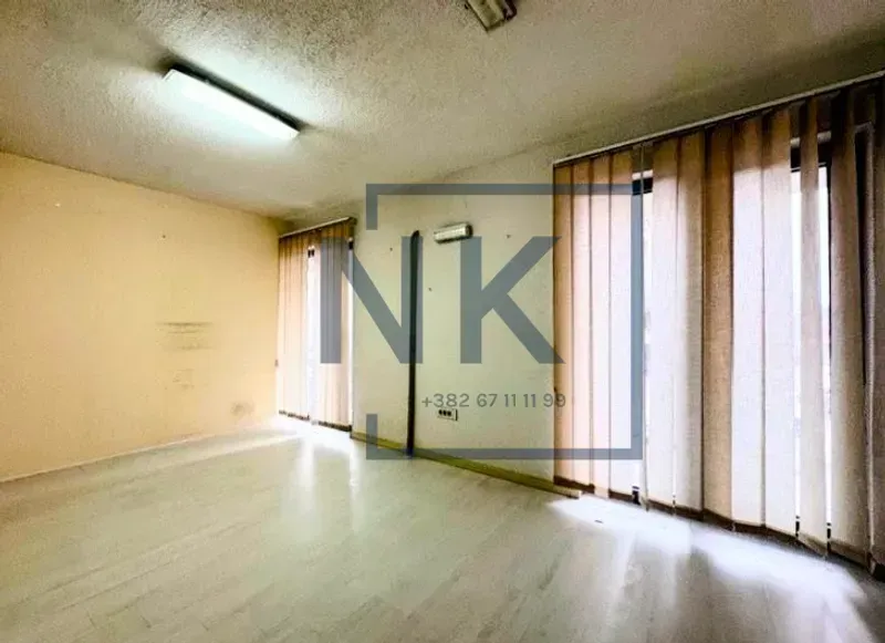 Rent, office space, 172m², 1 maj, Podgorica