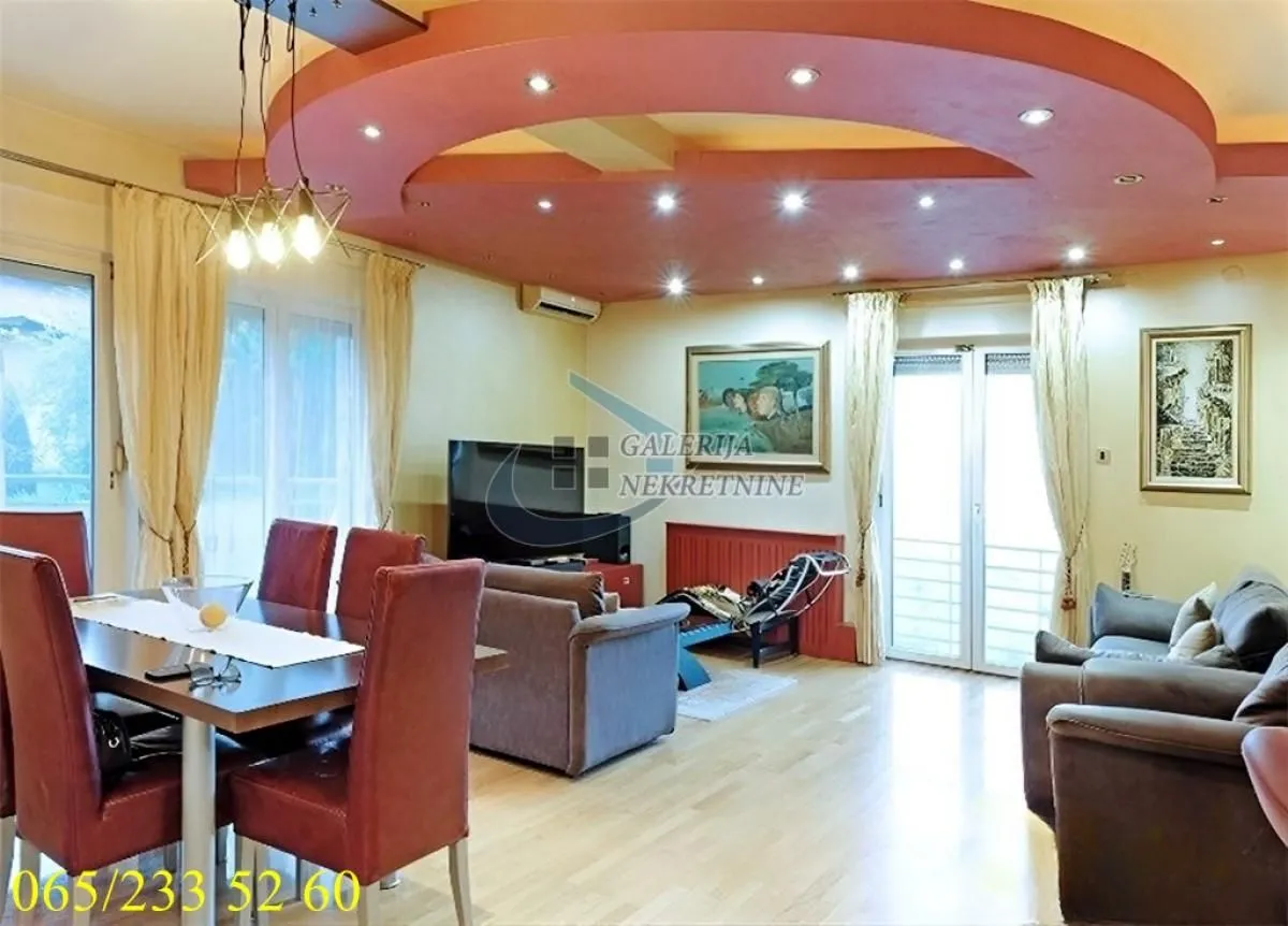 Prodaja, četvorosoban stan, 142m², Savski Venac, Beograd