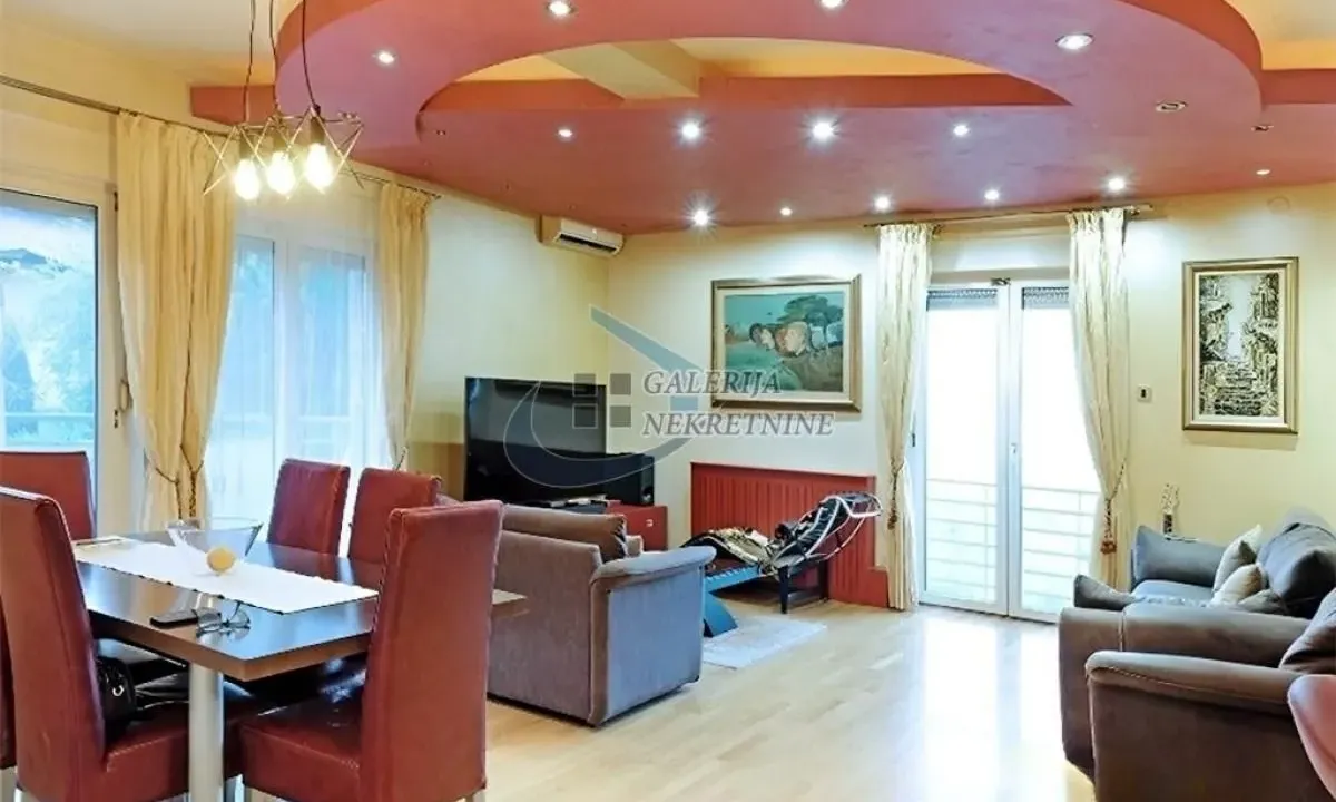 Prodaja, četvorosoban stan, 142m², Savski Venac, Beograd