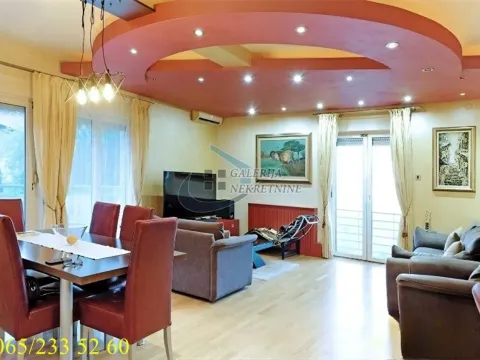 Prodaja, četvorosoban stan, 142m², Savski Venac, Beograd