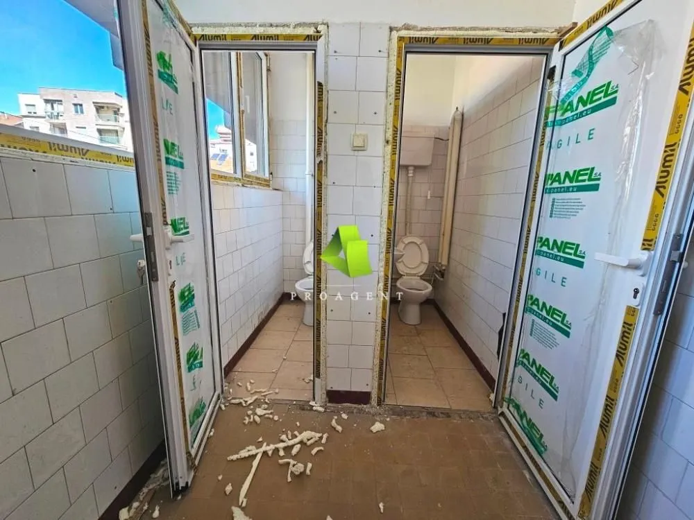 Izdavanje, poslovni prostor, 156m², Medijana, Niš