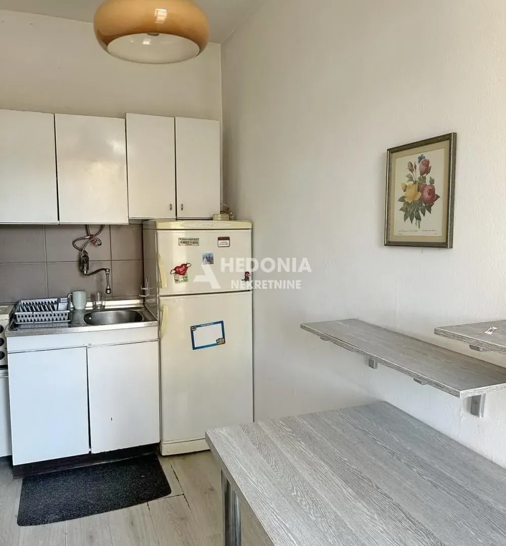 Sale, one bedroom apartment, 30m², Savski Venac, Beograd