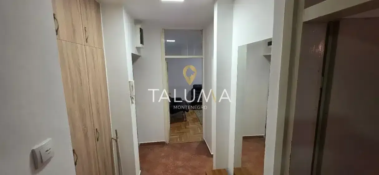 Izdavanje, jednosoban stan, 56m², Preko Morače, Podgorica
