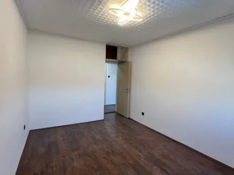 Sale, three bedroom apartment, 70m², Medijana, Niš - image 2