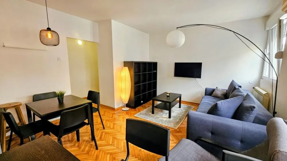 Rent, two bedroom apartment, 38m², Stari Grad, Beograd