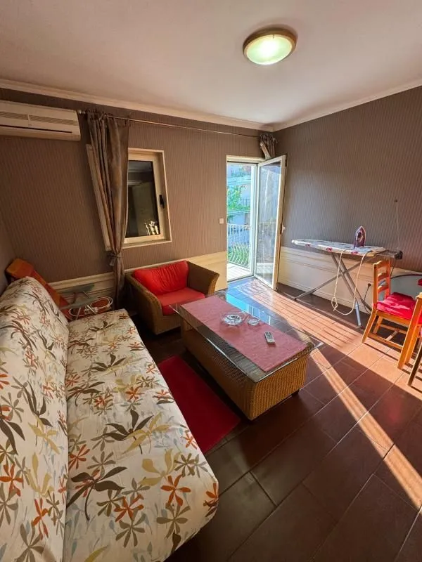 Sale, one bedroom apartment, 50m², Petrovac, Budva